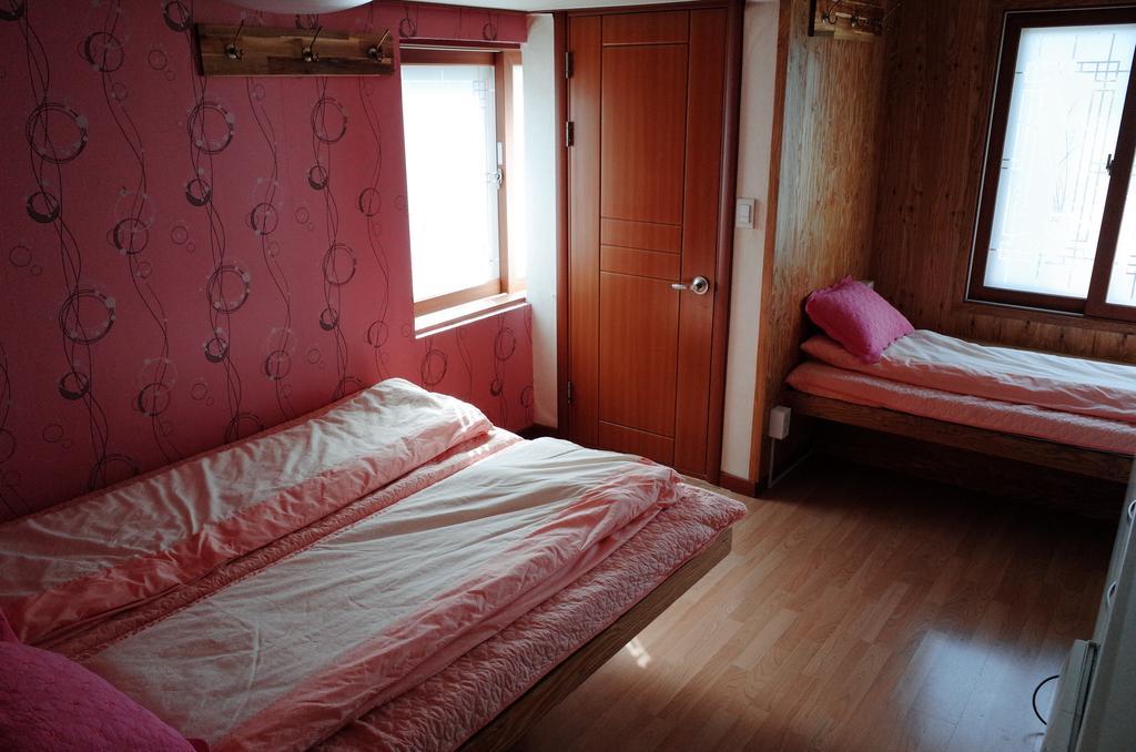 Хостел Bong Backpackers Сеул Номер фото