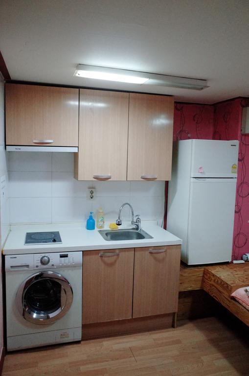 Хостел Bong Backpackers Сеул Экстерьер фото